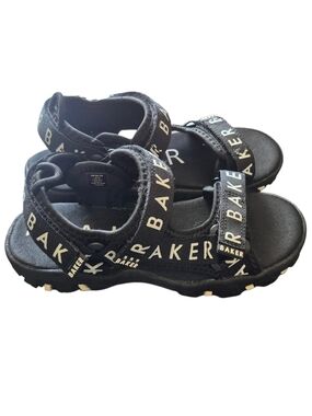 Baker by Ted Baker Boys Tech Trekker Sandals Velcro Sz 2 Boys.